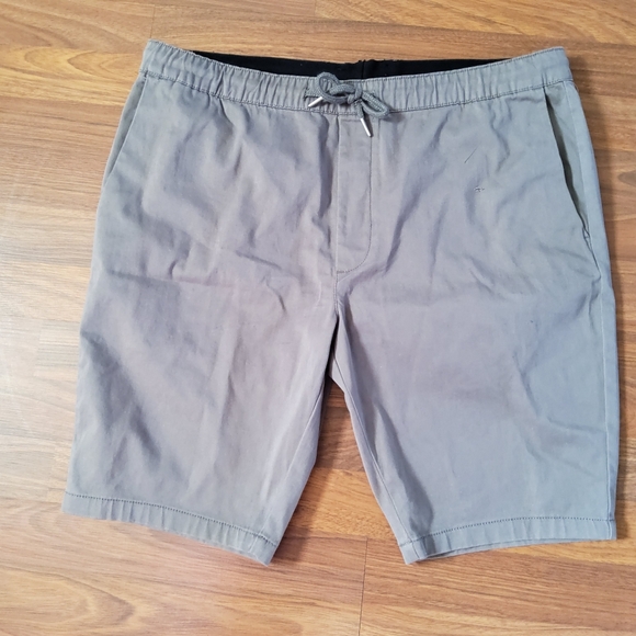 Modern American Men's Lockdown Pull On Chino Khaki Shorts Size XL Grey New - Picture 5 of 8